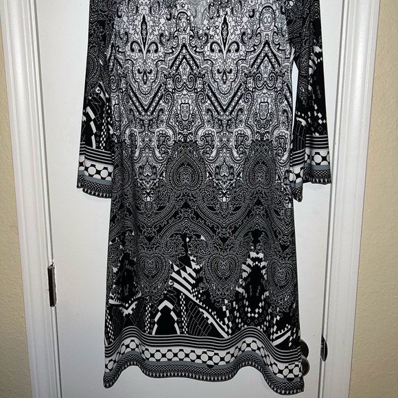 HAANI Dress size Small - Picture 2 of 3